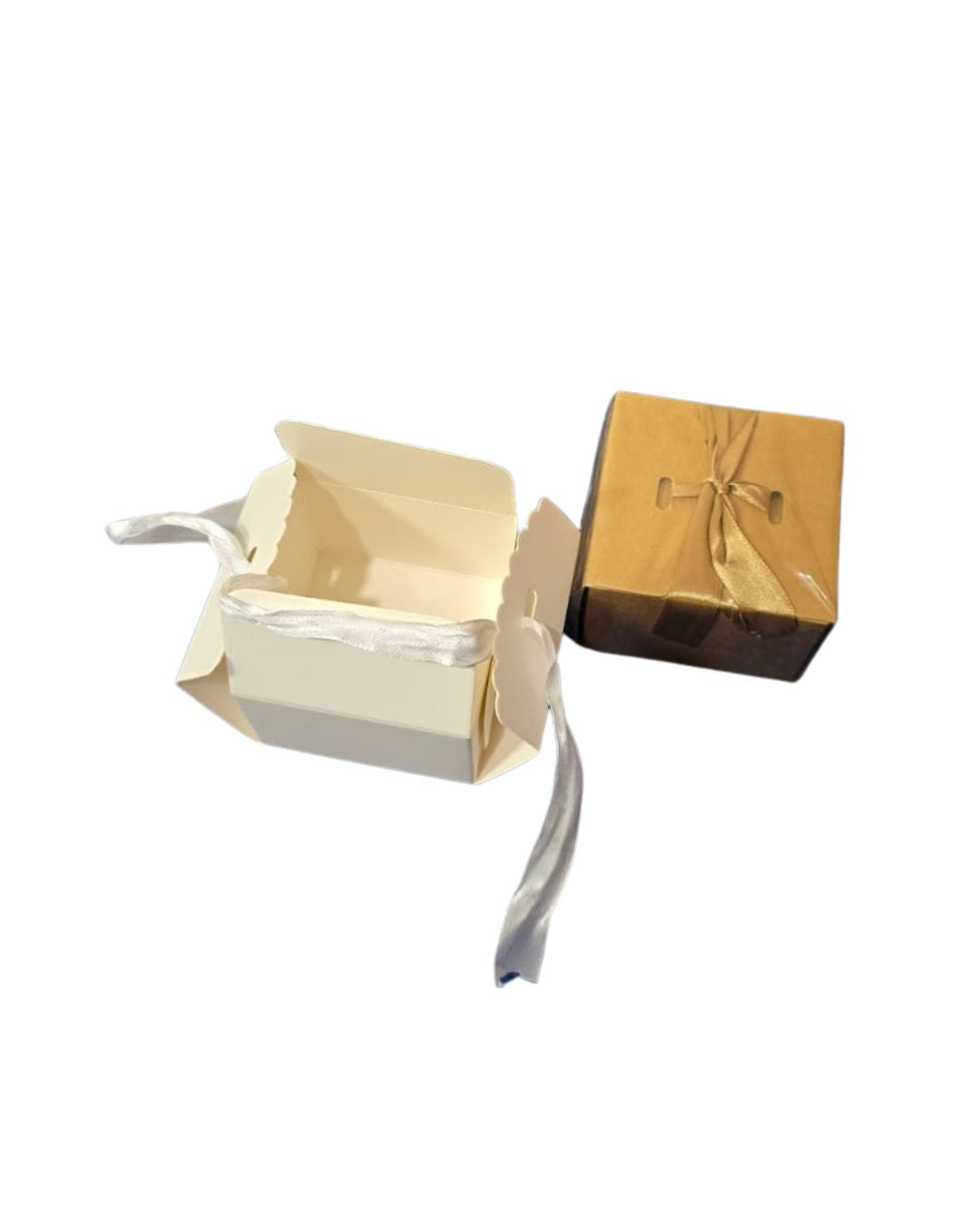 Jewelry box 7*7*5 + ribbon