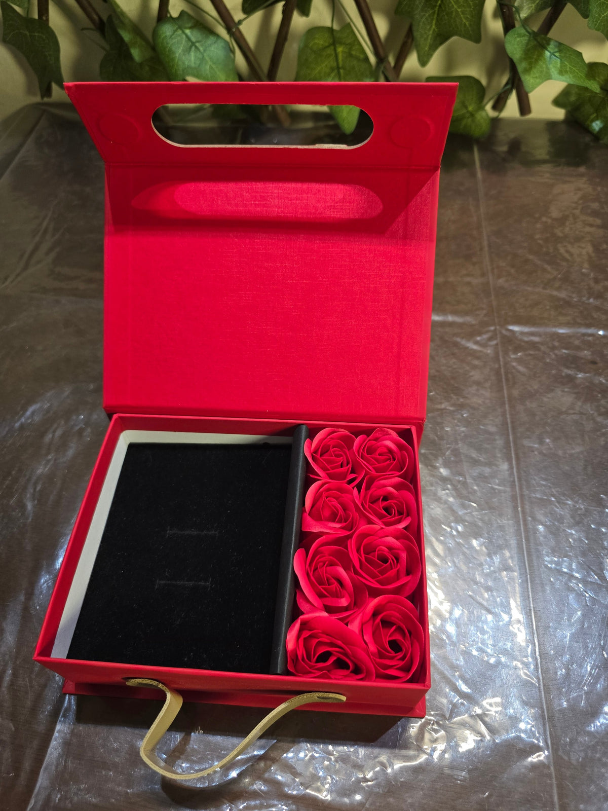 BioCode red gift box with artificial roses and black velvet jewellery insert for special occasions