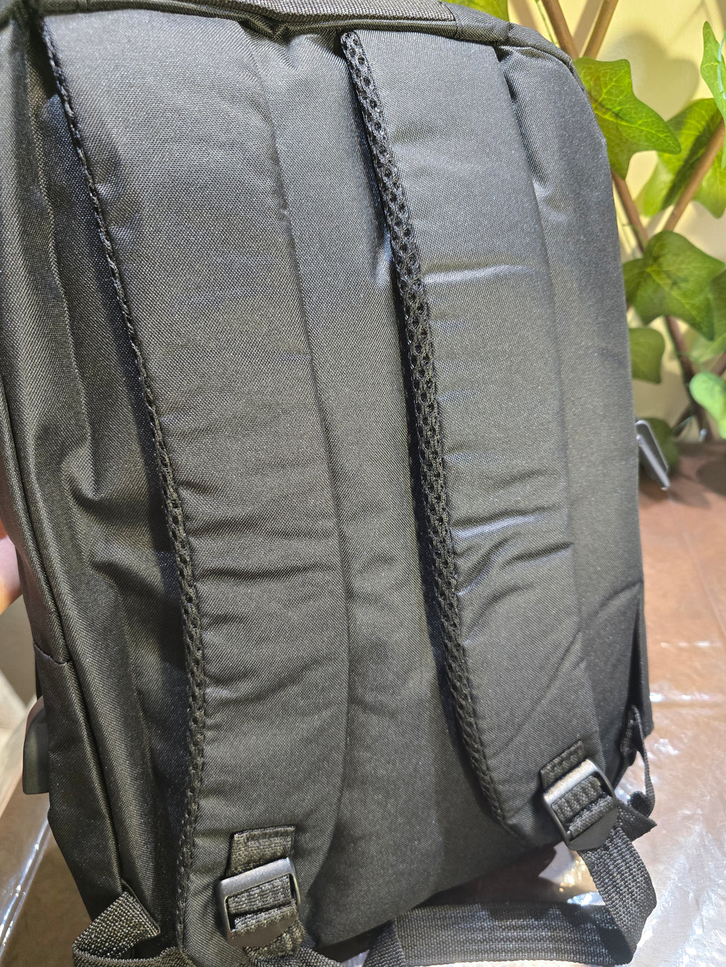 Everyday Laptop Backpack with Sports Bottle and Stainless Steel Jewellery Set