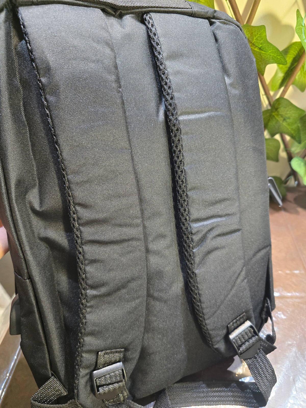 Everyday Laptop Backpack with Sports Bottle and Stainless Steel Jewellery Set