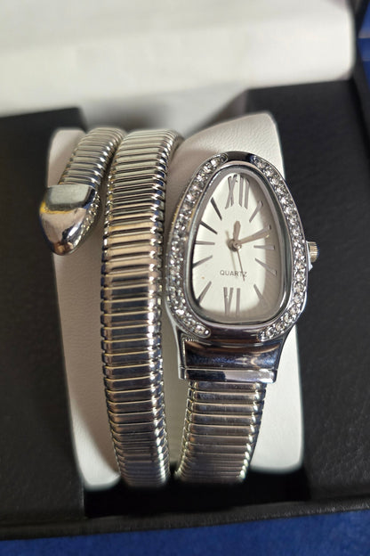 Quartz Hand Watch